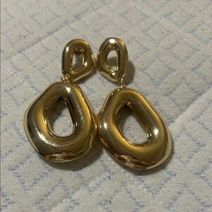 Elegant Gold Drop Earrings